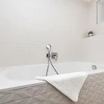 Lovely Artistic 2-bedroom By The River Praag
